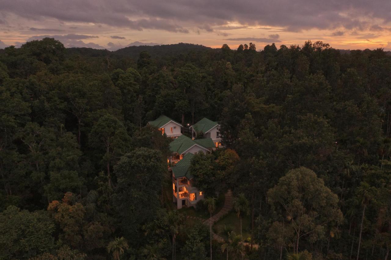 The Woods Resorts Wayanad Sultan Bathery Eksteriør billede