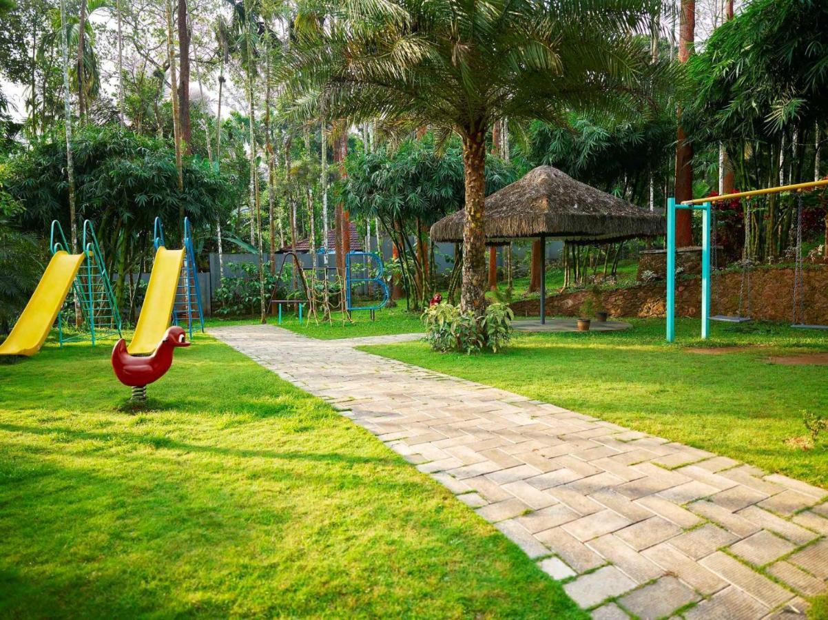 The Woods Resorts Wayanad Sultan Bathery Eksteriør billede