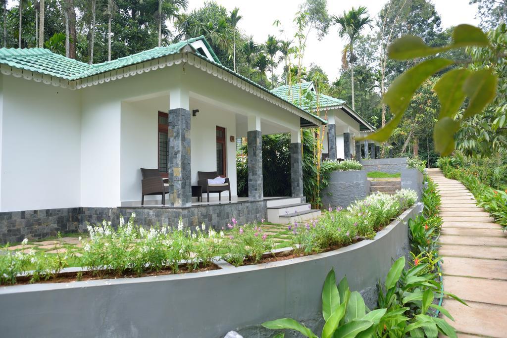 The Woods Resorts Wayanad Sultan Bathery Eksteriør billede