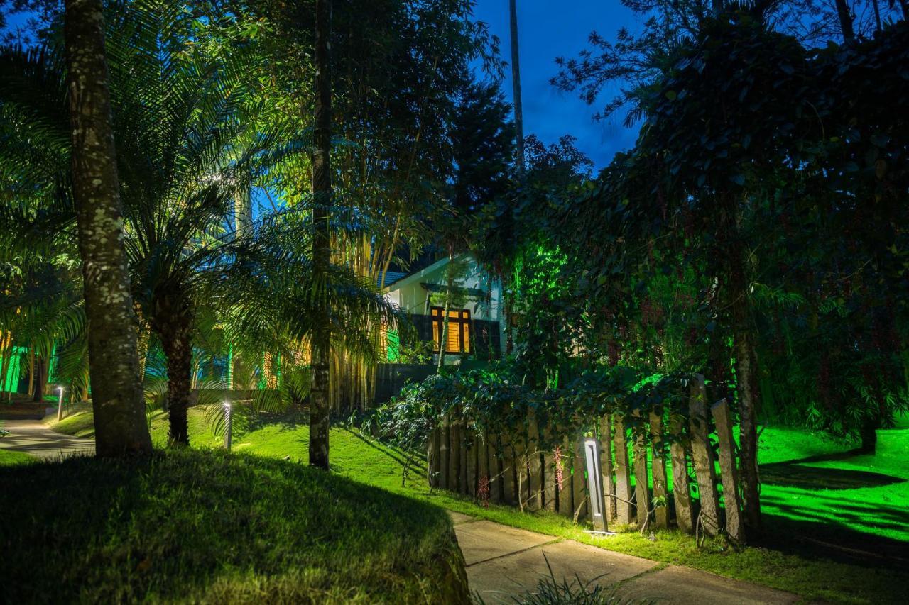 The Woods Resorts Wayanad Sultan Bathery Eksteriør billede